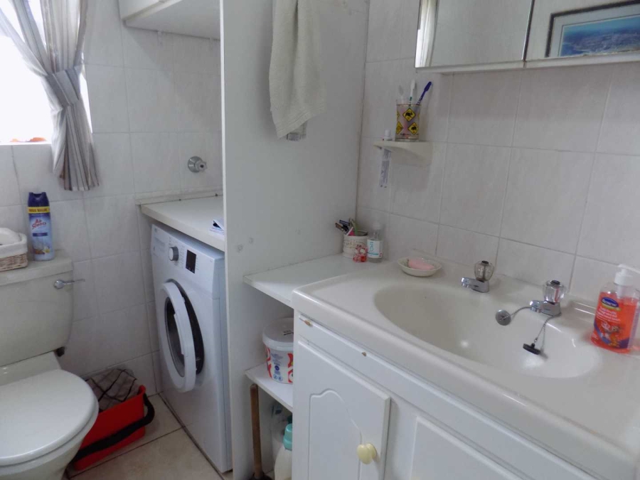 2 Bedroom Property for Sale in Amandelsig Western Cape